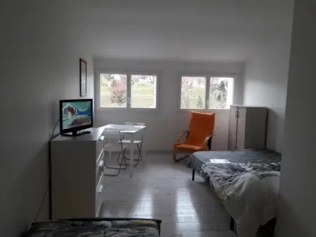 Studio cosy en cœur de La Roche-Posay, proche Thermes, Wi-Fi, laverie, tout équipé - Photo 6