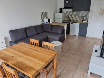 Appartement à Biscarrosse, Appartement T2 avec piscine à Biscarrosse Bourg, proche plages du lac et océan, 4 pers, centre-ville - L887410