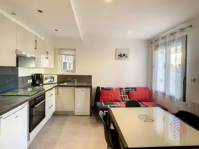 Appartement à Lamalou les Bains, Charmant F2 avec Wifi à 150m des Thermes et centre-ville de Lamalou-les-Bains - N°887426