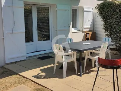 Appartement à La Tranche sur Mer, Charmante maison avec piscine & accès plage, 500m de la mer, La Tranche-sur-Mer, 4 pers. - L887487