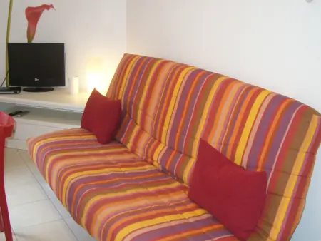 Appartement 2 pièces à 1km de la plage, proche du centre et des commerces - Photo 1