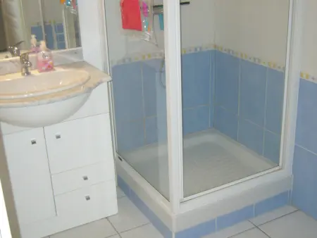 Appartement 2 pièces à 1km de la plage, proche du centre et des commerces - Photo 7