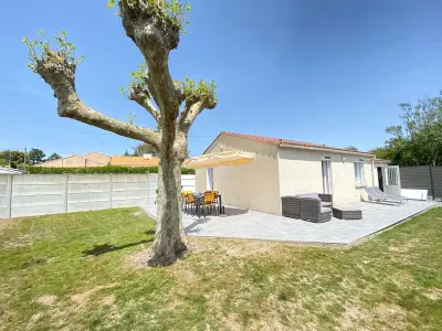 Maison à Bretignolles sur Mer, Maison de Charme au Calme avec Jardin Clos, WIFI, Proche Plage du Marais Girard, Animaux Acceptés - L834501