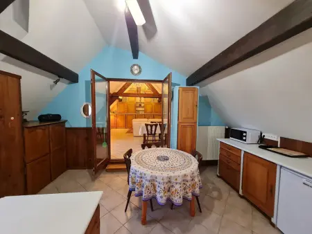 Voici une suggestion de titre :

Gîte charmant près de Nancy avec climatisation, WiFi, barbecue et parking privé - Photo 2