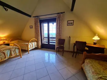 Voici une suggestion de titre :

Gîte charmant près de Nancy avec climatisation, WiFi, barbecue et parking privé - Photo 3