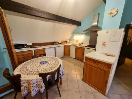 Voici une suggestion de titre :

Gîte charmant près de Nancy avec climatisation, WiFi, barbecue et parking privé - Photo 6