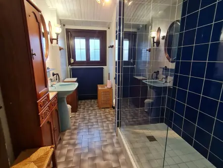 Voici une suggestion de titre :

Gîte charmant près de Nancy avec climatisation, WiFi, barbecue et parking privé - Photo 16