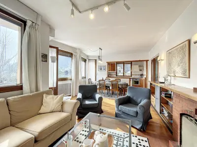 Appartement à Chamonix Mont Blanc, Appartement lumineux T4 avec Wi-Fi, Chamonix-Mont-Blanc, 6 pers. - L1071286