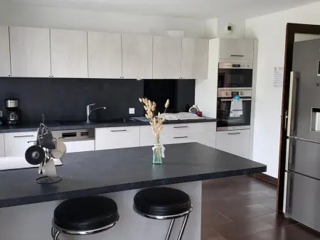 Maison cosy à Guérande, proche cité médiévale, avec jardin, terrasse, fibre et home cinéma. - Photo 5