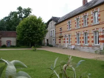 Gite à Chabris,Moulin paisible en Berry avec étang privé, proche du Château de Valençay et Zoo de Beauval FR-1-591-18 N°834585