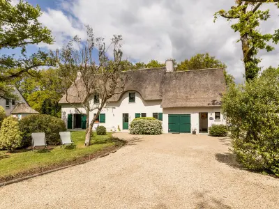 Gite à Saint Lyphard, Gîte typique au calme avec jardin paysagé proche Guérande et La Baule, wifi inclus - L834690