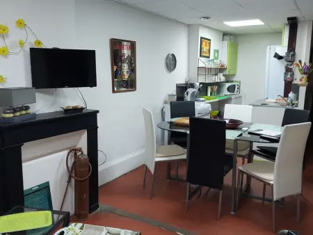 Charmant gîte avec 2 chambres, cour partagée, Wifi et animaux acceptés - Photo 1