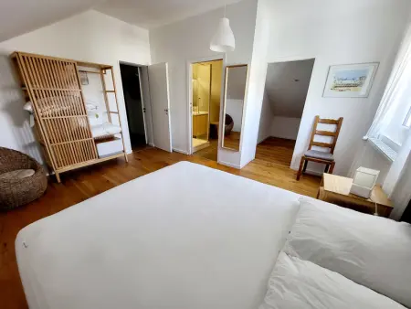 Maison Rénovée 5 Chambres, WiFi, Parking, à 800m du Marché et 1km Plage - Photo 17