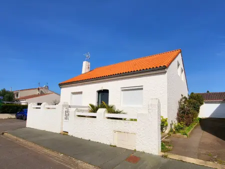 Maison Rénovée 5 Chambres, WiFi, Parking, à 800m du Marché et 1km Plage - Photo 23