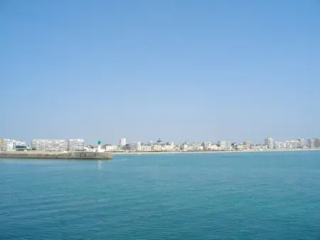 Maison Rénovée 5 Chambres, WiFi, Parking, à 800m du Marché et 1km Plage - Photo 28