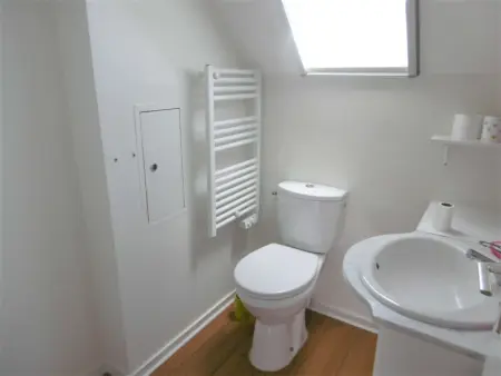 Maisonnette 2 pièces 34m² à 200m de la plage avec jardin clos, terrasse équipée et parking facile - Photo 12