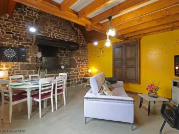 Casa rural en Saint Mars d'Égrenne,Gîte champêtre avec animaux, terrasse, jeux extérieurs, et ateliers couture près de Saint-Mars-d'Égrenne. FR-1-497-149 N°834793