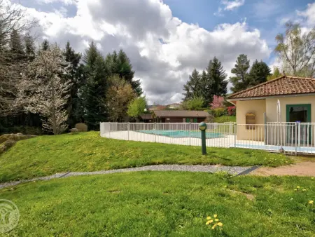 Chalet charmant avec terrasse et animaux admis, Gite 4 personnes à Les Noes - Photo 15