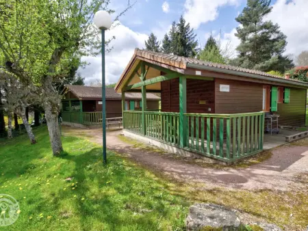 Chalet plain-pied avec terrasse, animaux admis, Gite 4 personnes à Les Noes - Photo 1