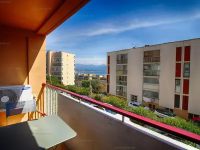 Appartement à Ajaccio, Appartement 3 pièces avec clim et parking - 4 pers - L887883