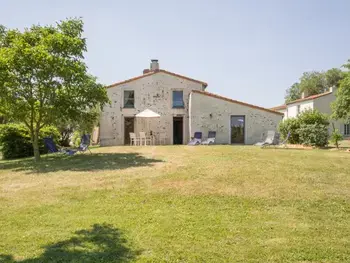 Gîte in Le Loroux Bottereau,Maison Traditionnelle au Calme avec Jardin et Wifi FR-1-306-800 N°834873