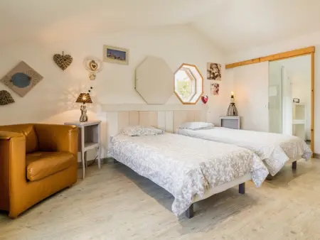 Charmante Grange Rénovée avec Piscine et WiFi, Gite 5 personnes à Villeneuve en Retz - Photo 8