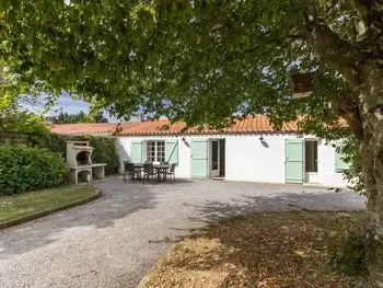 Gîte in Villeneuve en Retz,Ferme rénovée avec jardin clos, proche plages, Pornic et Nantes - vélos, terrain de pétanque, équipements bébé FR-1-306-825 N°834891