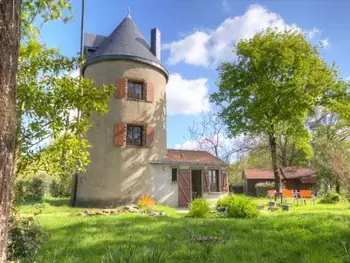 Gîte in Pornic Le Clion sur Mer,Moulin rénové avec jardin clos près de Pornic FR-1-306-872 N°834913