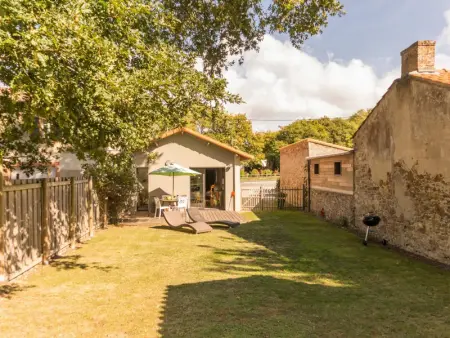 Spacieux écogîte en pierre avec jardin clos, proche de l'océan et des plages, tout confort - Photo 8