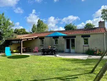 Casa rural en Frossay,Gîte rural confortable avec jardin clos, proche de Pornic, idéal pour familles, jeux et animaux bienvenus FR-1-306-1042 N°834975