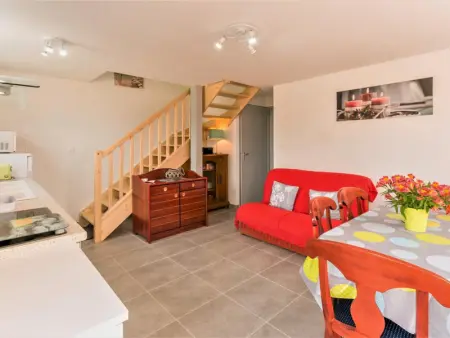 Maison mitoyenne cosy à 200m de la mer avec terrasse, wifi et équipements bébé - Photo 5