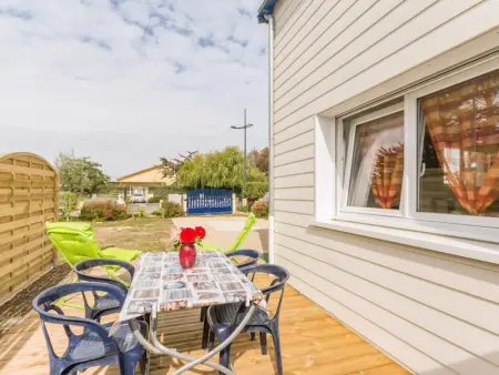 Maison mitoyenne cosy à 200m de la mer avec terrasse, wifi et équipements bébé - Photo 8