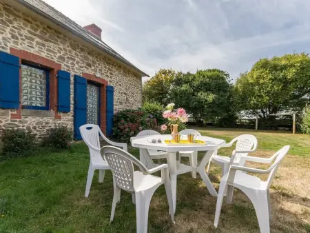 Maison de Charme Proche Côte avec Jardin, 3 Chambres & Equipements Bébé - Photo 1