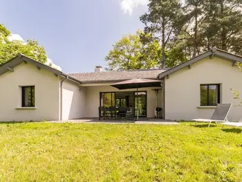 Gîte in Villeneuve en Retz,Gîte contemporain avec piscine chauffée près de la mer, parc arboré, WiFi, baby-foot et équipements bébé FR-1-306-1089 N°834997