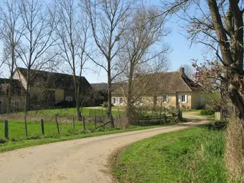 Cottage in Rouperroux le Coquet,Maison Spacieuse et Indépendante avec Jardin et Terrasse, Idéale pour Observer la Nature en Sarthe FR-1-410-215 N°835088