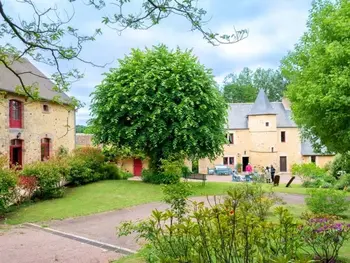 Gîte in Asnières sur Vègre,Charme et authenticité : gîte pour 4 pers. en bord de rivière avec jardin enchanteur en Sarthe FR-1-410-236 N°835096