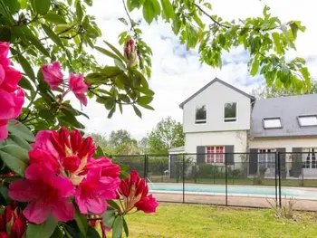 Gîte in Dureil,Gîte Cocooning avec Piscine Partagée au Cœur de la Campagne Sarthoise, Proche Zoo et Circuit du Mans FR-1-410-331 N°835137