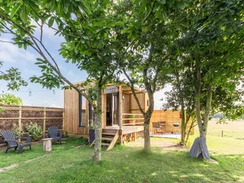 Gîte in Aigrefeuille sur Maine,Cabane au cœur du Vignoble Nantais avec piscine privative chauffée FR-1-306-1210 N°835142