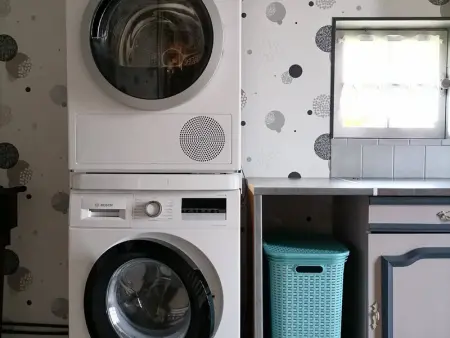 Gîte en campagne rénové avec cheminée, grands jardins, WiFi, près d'un village médiéval. - Photo 7