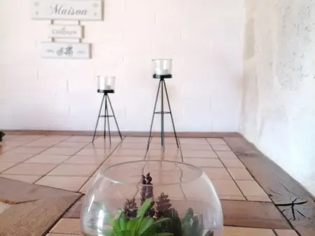 Gîte en campagne rénové avec cheminée, grands jardins, WiFi, près d'un village médiéval. - Photo 24