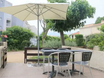 Villa in Cap d'Agde naturisme,Villa climatisée avec terrasse et parking, 2 chambres, WiFi, proche plage d'Agde FR-1-606-158 N°838295