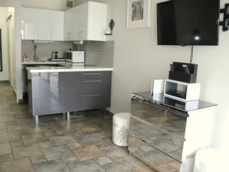 Villa climatisée avec terrasse et parking, 2 chambres, WiFi, proche plage d'Agde - Photo 2