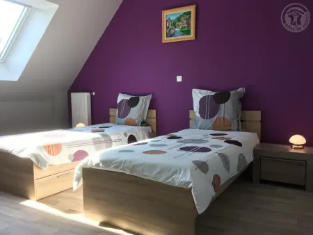 Maison spacieuse pour 8 pers avec jardin, terrasse, WIFI, proche commerces et attractions culturelles - Photo 4