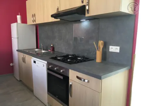 Maison spacieuse pour 8 pers avec jardin, terrasse, WIFI, proche commerces et attractions culturelles - Photo 8