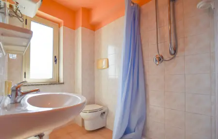 Location Appartement 3 personnes à Portigliola - Photo 10