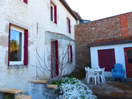 Maison familiale à Arfeuilles, animaux acceptés, draps fournis - Photo 17