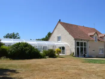 Gîte in Bouesse,Gîte de charme avec piscine couverte, proche Paris, nature et activités en Berry FR-1-591-9 N°838703