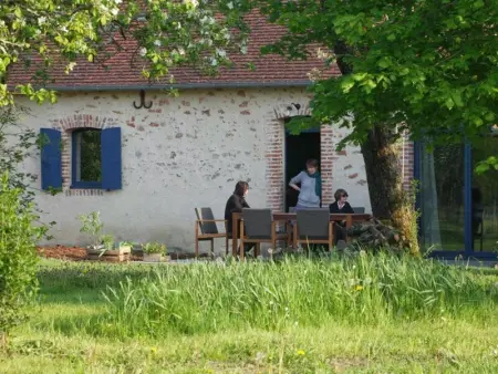 Séjour nature au cœur du Parc de la Brenne: gîte 4 chambres, jardin et terrasse, proche de Rosnay - Photo 5