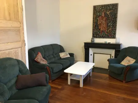 Appartement historique avec 4 chambres, parking, à proximité des attractions à Toul - Photo 3