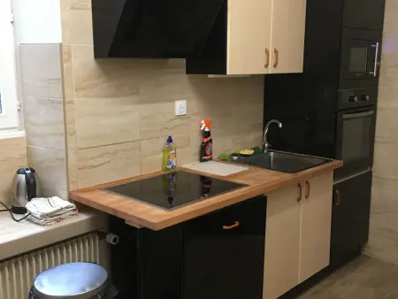 Appartement historique avec 4 chambres, parking, à proximité des attractions à Toul - Photo 4